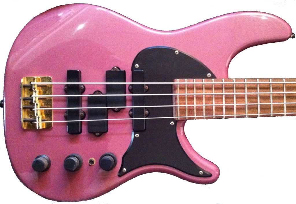 FENDER STU HAMM URGE I: UN PICKUP SPLIT COIL P E DUE J (NOISELESS) PASSIVI CON CIRCUITO ELETTRONICO ATTIVO