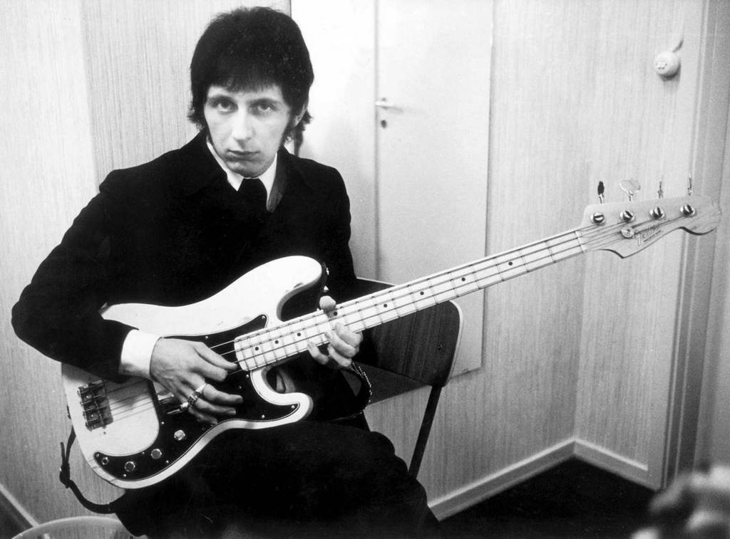 JOHN ENTWISTLE (FENDER PRECISION BASS)