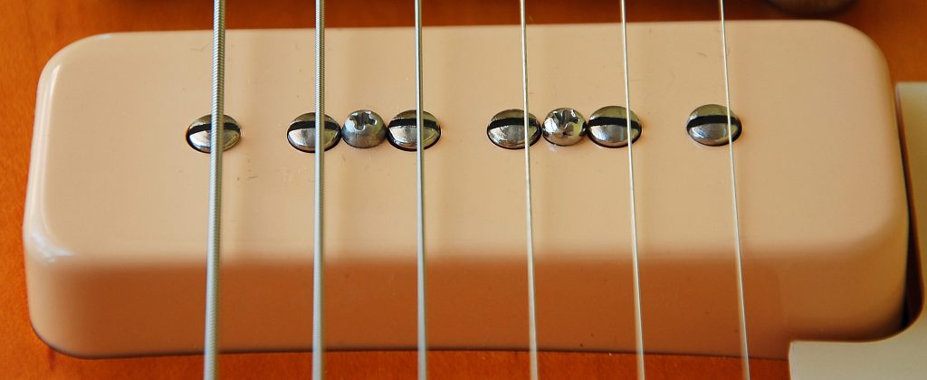GIBSON P-90 SU LES PAUL GUITAR